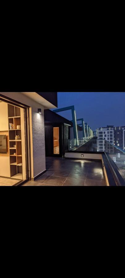 Stay And Spa Sarajevo Penthouse Buitenkant foto
