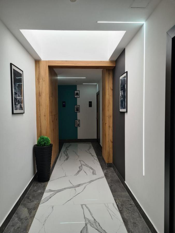 Stay And Spa Sarajevo Penthouse Buitenkant foto